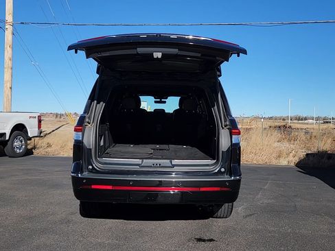 Used 2024 Lincoln Navigator L 4WD image 18