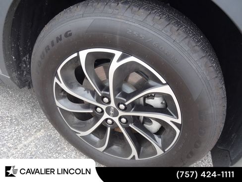 Used 2026 Lincoln Nautilus Premier AWD/4WD image 15