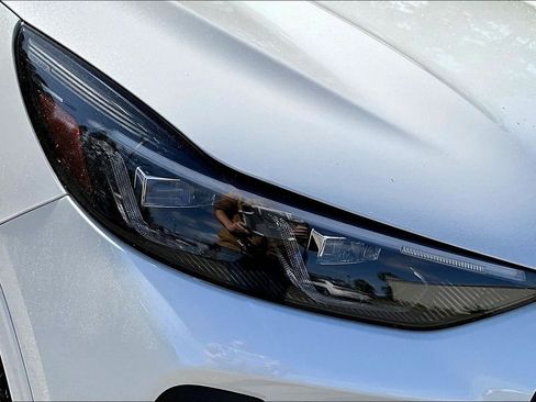 Used 2025 Ford Escape ST-Line Elite w/ Premium Technology Package image 33