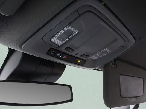 Used 2024 GMC Sierra 2500 SLT w/ SLT Convenience Package image 15