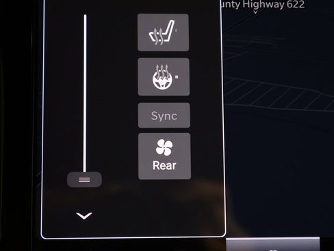 Used 2021 Chrysler Pacifica Touring-L image 40