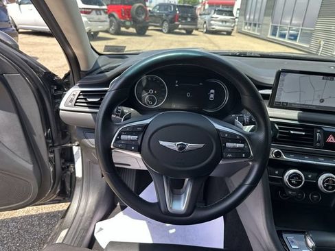 Used 2023 Genesis G70 2.0T AWD/4WD image 13
