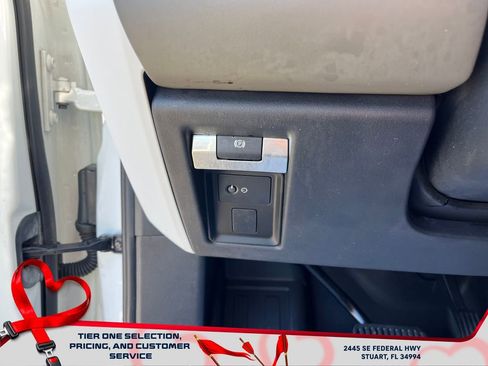 Used 2020 Land Rover Defender 110 HSE image 25