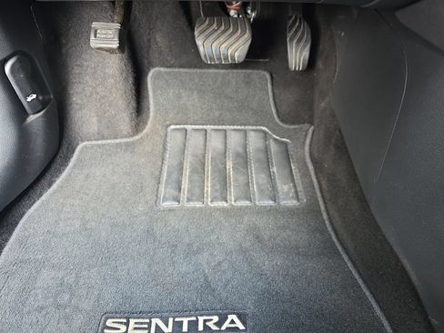 Used 2024 Nissan Sentra SV FWD image 16