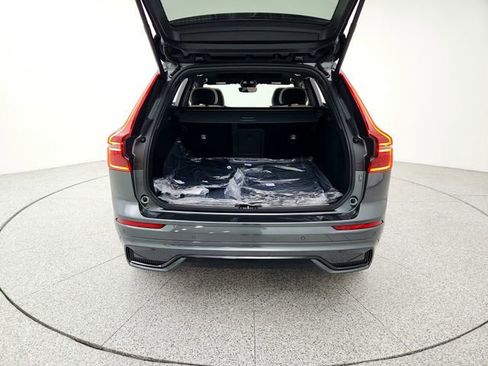 New 2026 Volvo XC60 B5 Plus w/ Climate Package image 15