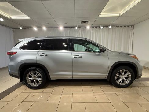 Used 2015 Toyota Highlander XLE image 6