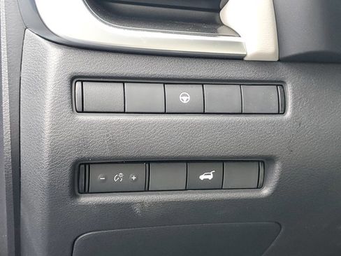 Certified 2023 Nissan Rogue SV w/ SV Premium Package image 8