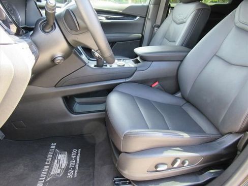 Certified 2025 Cadillac XT5 Premium Luxury image 17