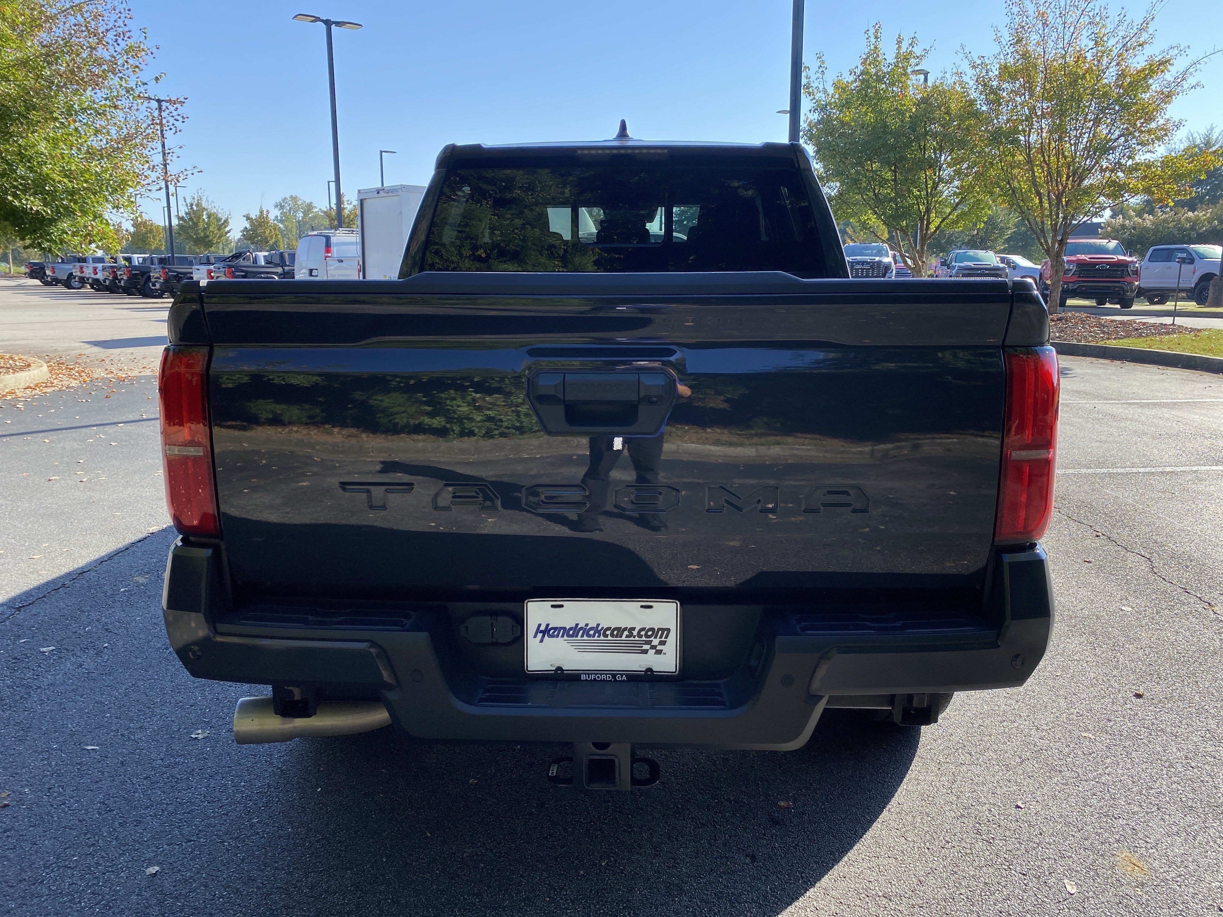 Used 2024 Toyota Tacoma SR5 w/ SR5 Upgrade Package AWD/4WD image 8