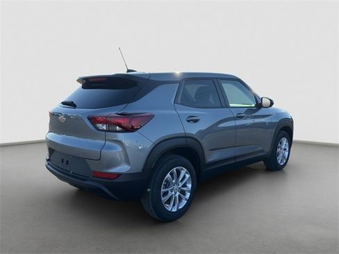 New 2026 Chevrolet TrailBlazer LS image 6