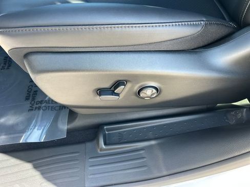 New 2026 Chrysler Pacifica Select image 10