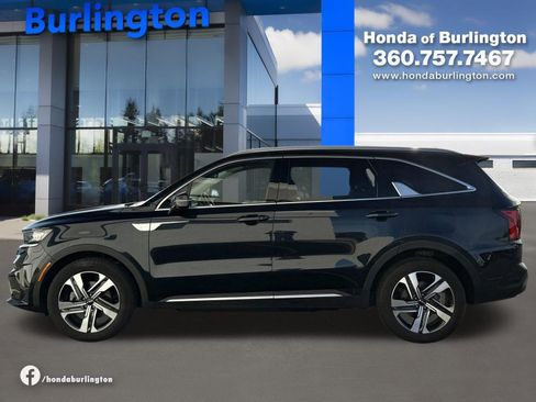 Used 2023 Kia Sorento EX image 3