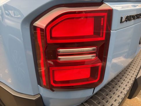 Used 2025 Toyota Land Cruiser w/ Premium Package image 27