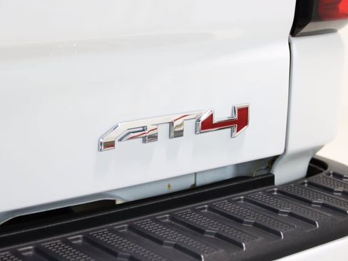 Used 2022 GMC Sierra 1500 AT4 image 13