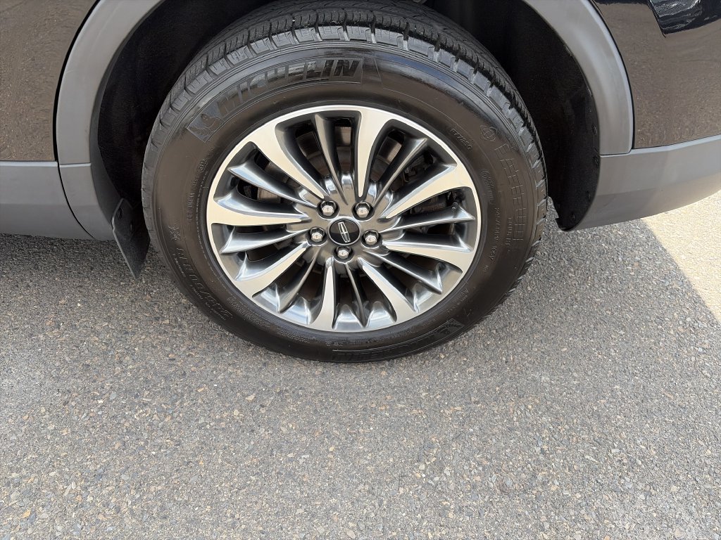 Certified 2023 Lincoln Nautilus Reserve AWD/4WD image 43