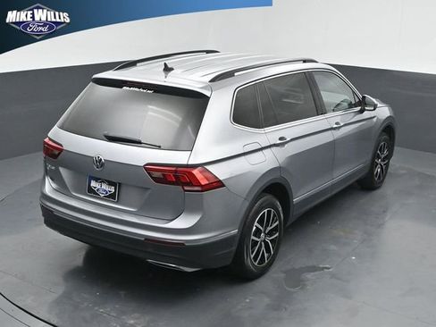 Used 2021 Volkswagen Tiguan SE image 15