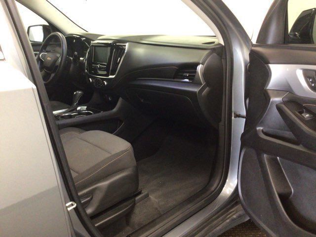 Used 2020 Chevrolet Traverse LS AWD/4WD image 12