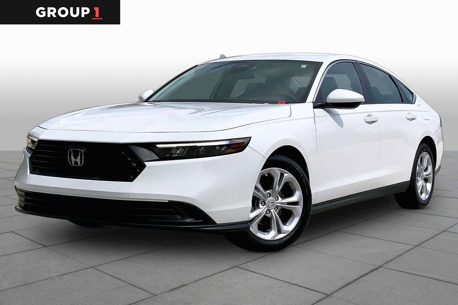 Certified 2025 Honda Accord LX image 1