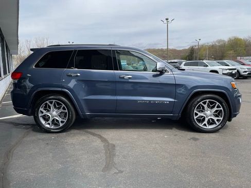 Used 2021 Jeep Grand Cherokee Overland AWD/4WD image 6