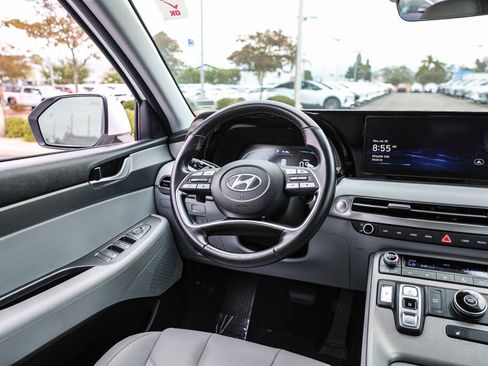Used 2024 Hyundai Palisade SEL FWD image 5