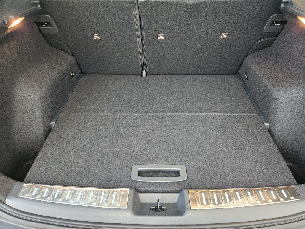 Used 2026 Nissan Kicks SR w/ SR Premium Package FWD image 35