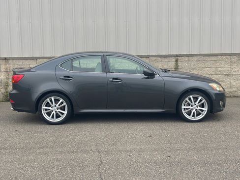 Used 2006 Lexus IS 350 image 2