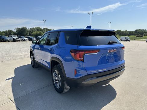 Certified 2026 GMC Terrain Elevation AWD/4WD image 3