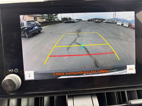 Used 2025 Toyota RAV4 XLE AWD/4WD image 21