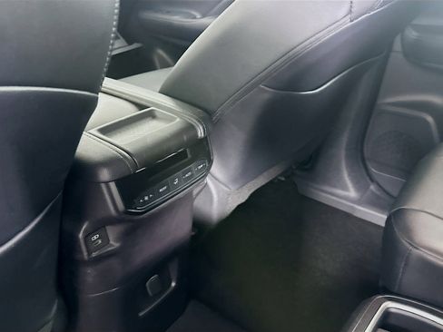 Used 2025 Toyota Grand Highlander AWD image 27