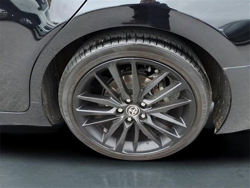Used 2022 Toyota Camry XSE image 5