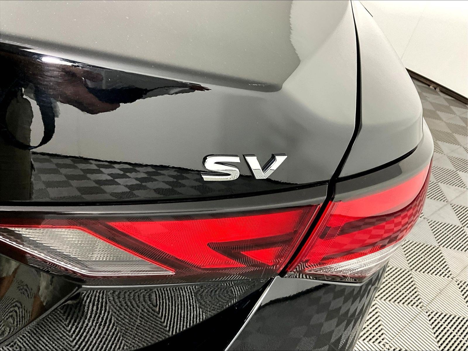 Certified 2024 Nissan Sentra SV FWD image 23