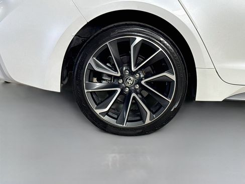 Used 2022 Toyota Corolla XSE FWD image 33