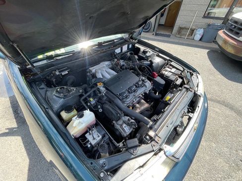 Used 1998 Toyota Avalon XL FWD image 11