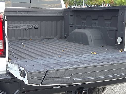 Used 2024 GMC Sierra 1500 AT4X AWD/4WD image 9