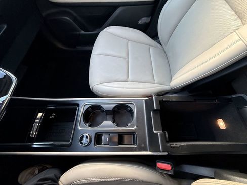 Used 2025 Lincoln Corsair Reserve image 23