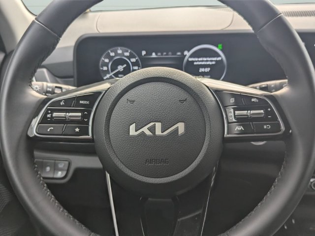 Used 2025 Kia Seltos EX w/ EX Sunroof Package AWD/4WD image 15