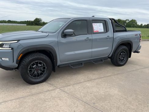 Used 2023 Nissan Frontier PRO-4X w/ Pro-4X Premium Package AWD/4WD image 5