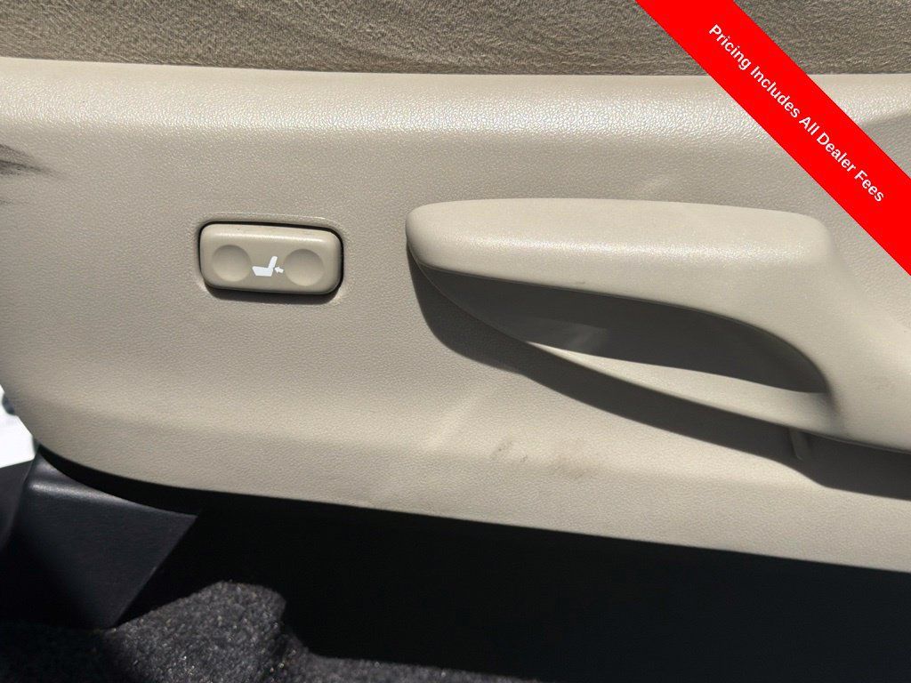 Used 2013 Toyota Prius V Two FWD image 20
