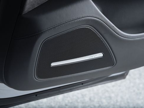 Used 2015 Audi S8 AWD/4WD image 38