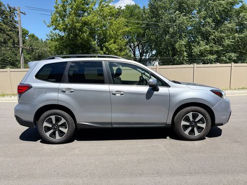 Used 2018 Subaru Forester 2.5i Premium AWD/4WD image 14