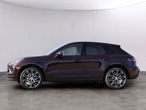 New 2026 Porsche Macan image 2