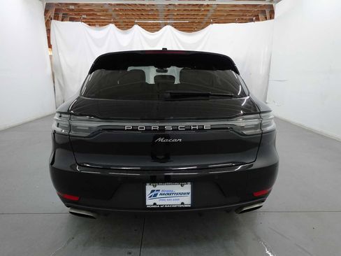 Used 2019 Porsche Macan AWD/4WD image 7