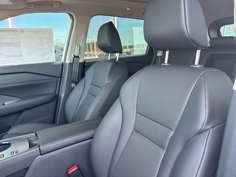 New 2026 Nissan Rogue SV image 10