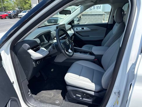 New 2026 Ford Explorer Active AWD/4WD image 22