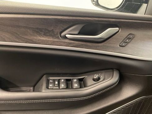 New 2026 Jeep Grand Cherokee Limited w/ Limited Altitude Package image 20