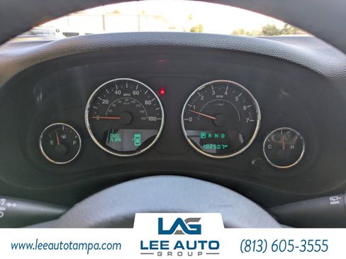 Used 2015 Jeep Wrangler Unlimited Rubicon w/ Connectivity Group image 22