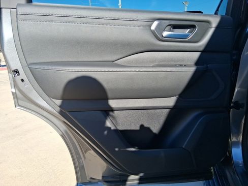 New 2026 Nissan Armada SV image 23