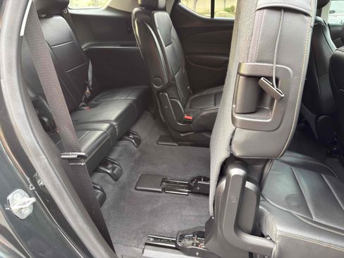 Used 2019 Chevrolet Traverse LT w/ LPO, Floor Liner Package image 77