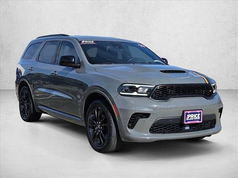 Used 2023 Dodge Durango R/T w/ Hemi Orange Plus Package RWD image 3