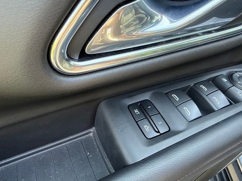 Used 2021 Chevrolet Tahoe RST w/ Luxury Package AWD/4WD image 30